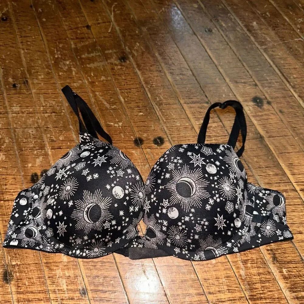Victoria’s Secret black cosmic stars 34B push-up bra